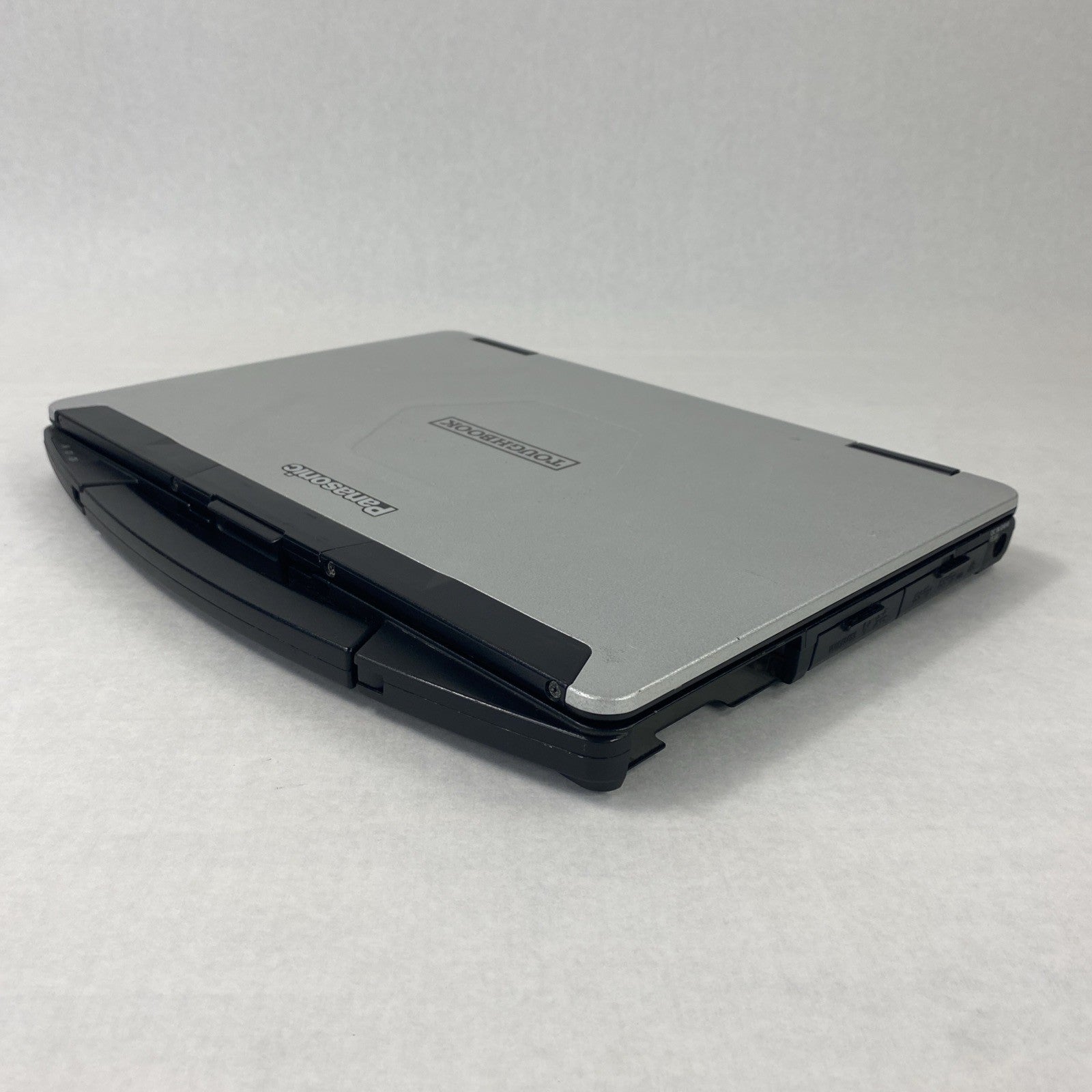Panasonic Toughbook CF-54 14" Touch i5-7300U 2.6GHz 8GB RAM No Battery No HDD/OS