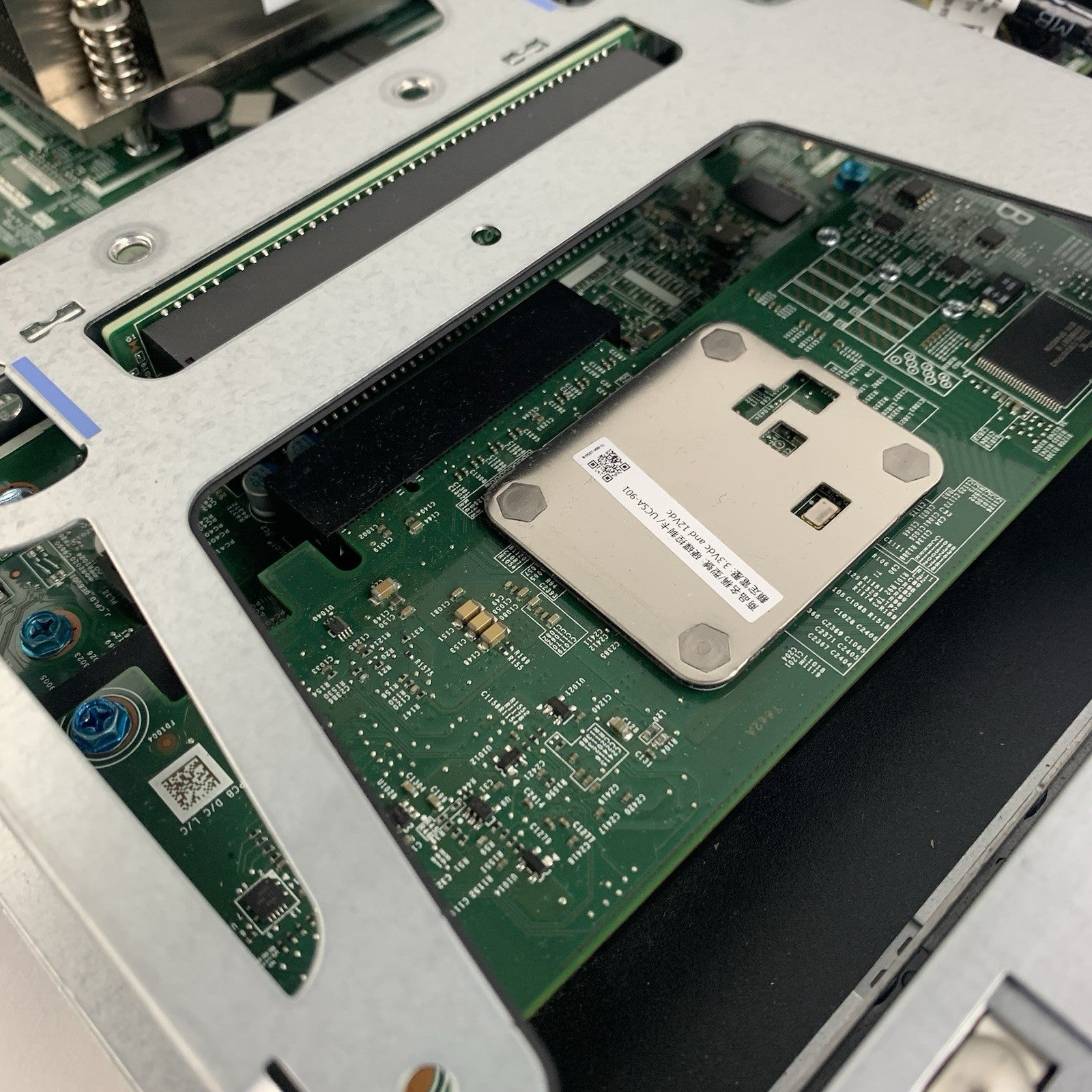 Dell PowerEdge R340 1x Xeon E-2124 3.3 GHz 64 GB Ram H330 No OS No HDD16