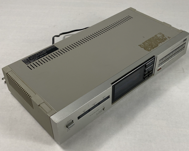 Sansui T-900 Quartz PLL Synthesizer Tuner Power Tested