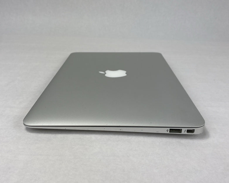 Apple A1465 MacBook Air 2013 11" 1.3Ghz i5 4GB RAM 120GB SSD macOS 11.7.1