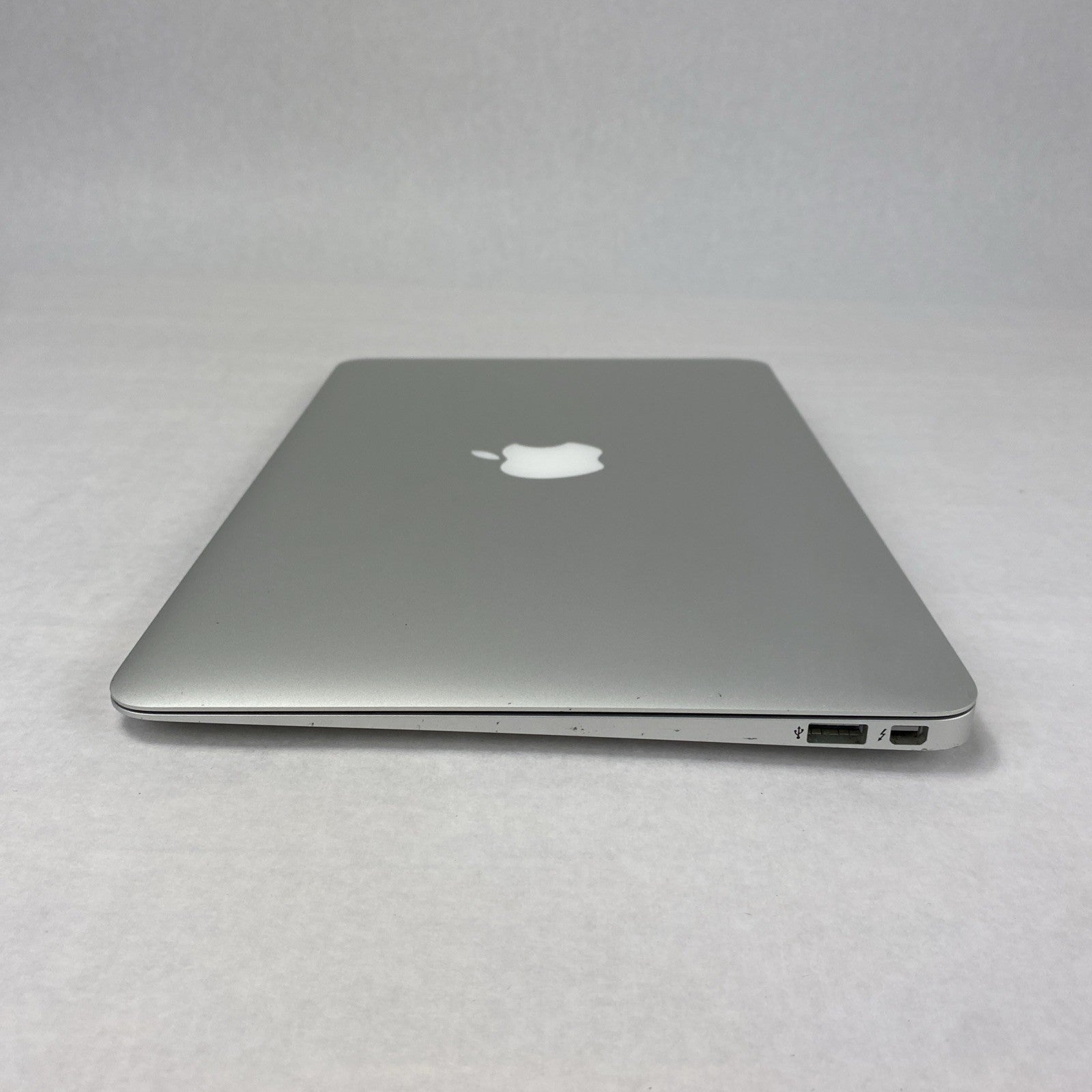 Apple A1465 MacBook Air 2013 11" 1.3Ghz i5 4GB RAM 120GB SSD macOS 11.7.1