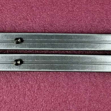 HP 6C03B4 177854-001 6053025A9404 FOXCONN 141 A Server Rails