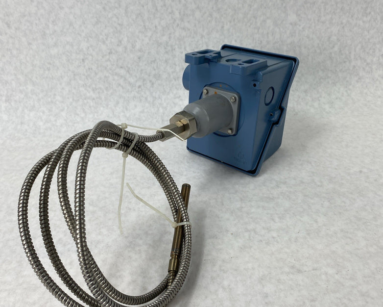 United Electric Controls F402-8BS 6S Temperature Control Unit 50-650F 15A 480VAC