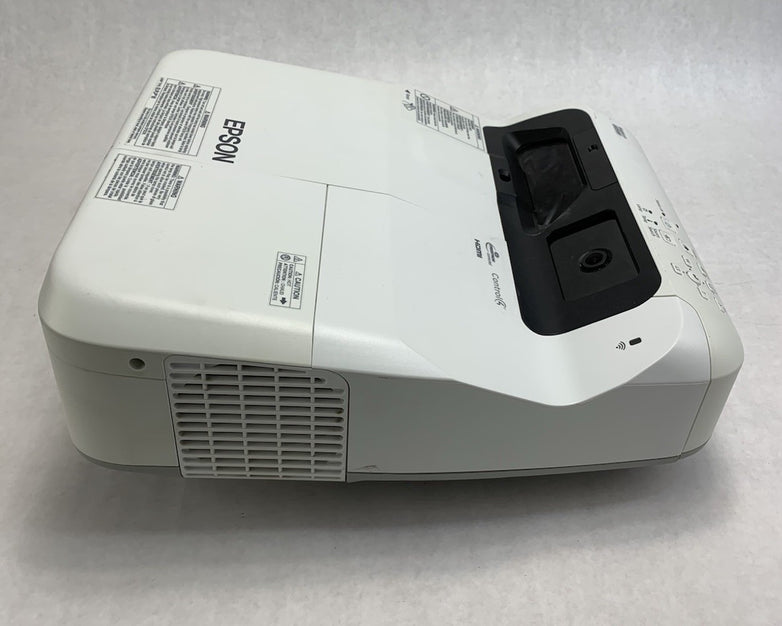 Epson PowerLite 695Wi H740A LCD Lamp Projector 5578 Lamp Hours - Dim No Remote