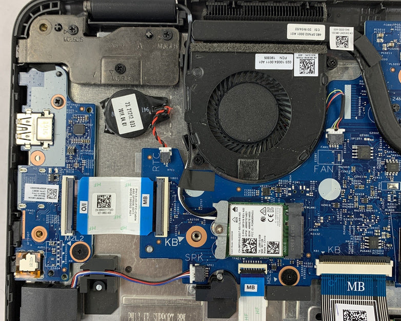 Dell Latitude 3300 13.3" i5-8250u 1.6 GHz 8 GB Ram NO OS No HDD No Batt No AC