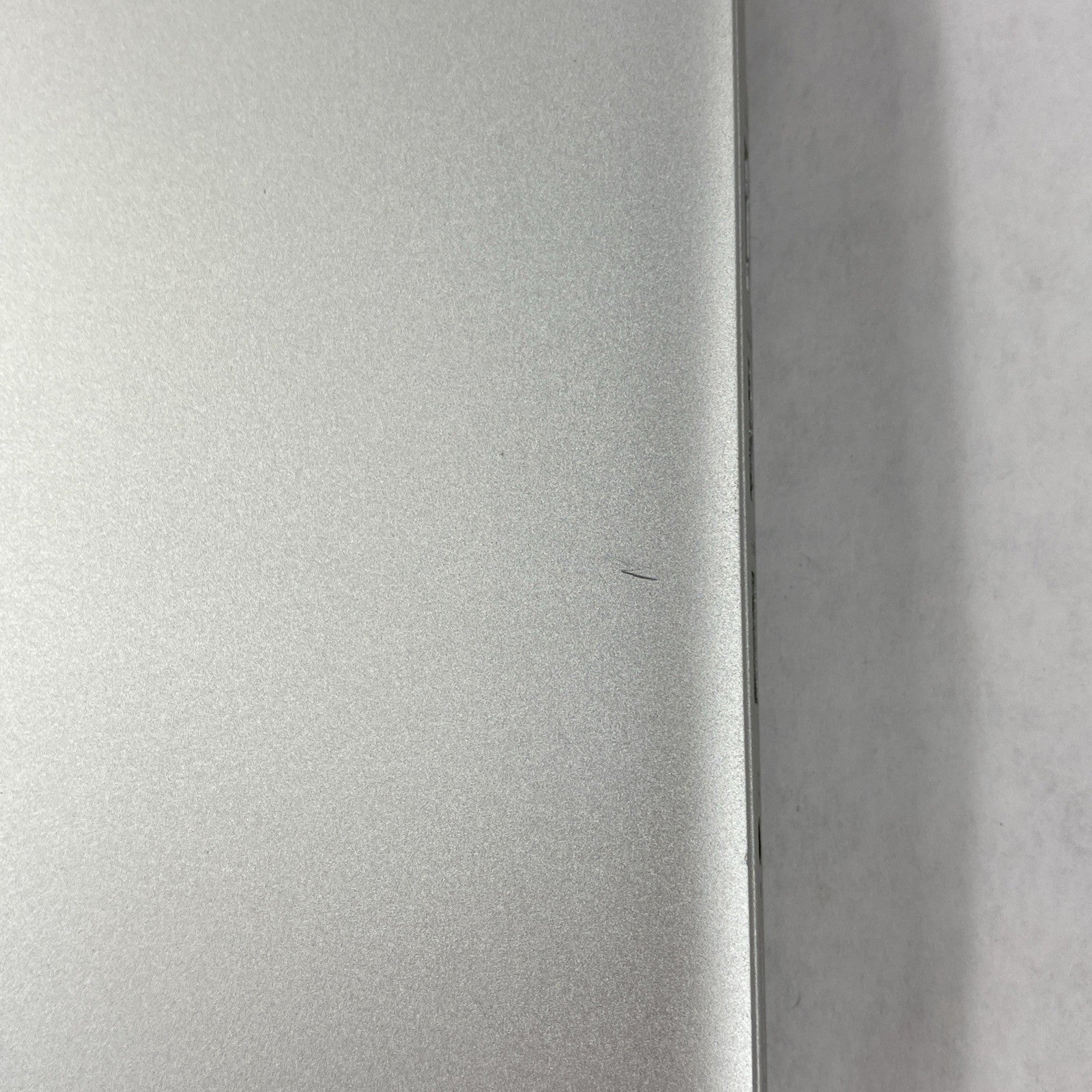 HP EliteBook 850 G5 Core i7-7600U 2.80 GHz 16 GB RAM 15.6" No HDD No OS