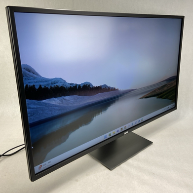 Dell Flat Panel Multi Client Monitor P4317Qc 43" In 4k UHD 3840x2160 With Stand