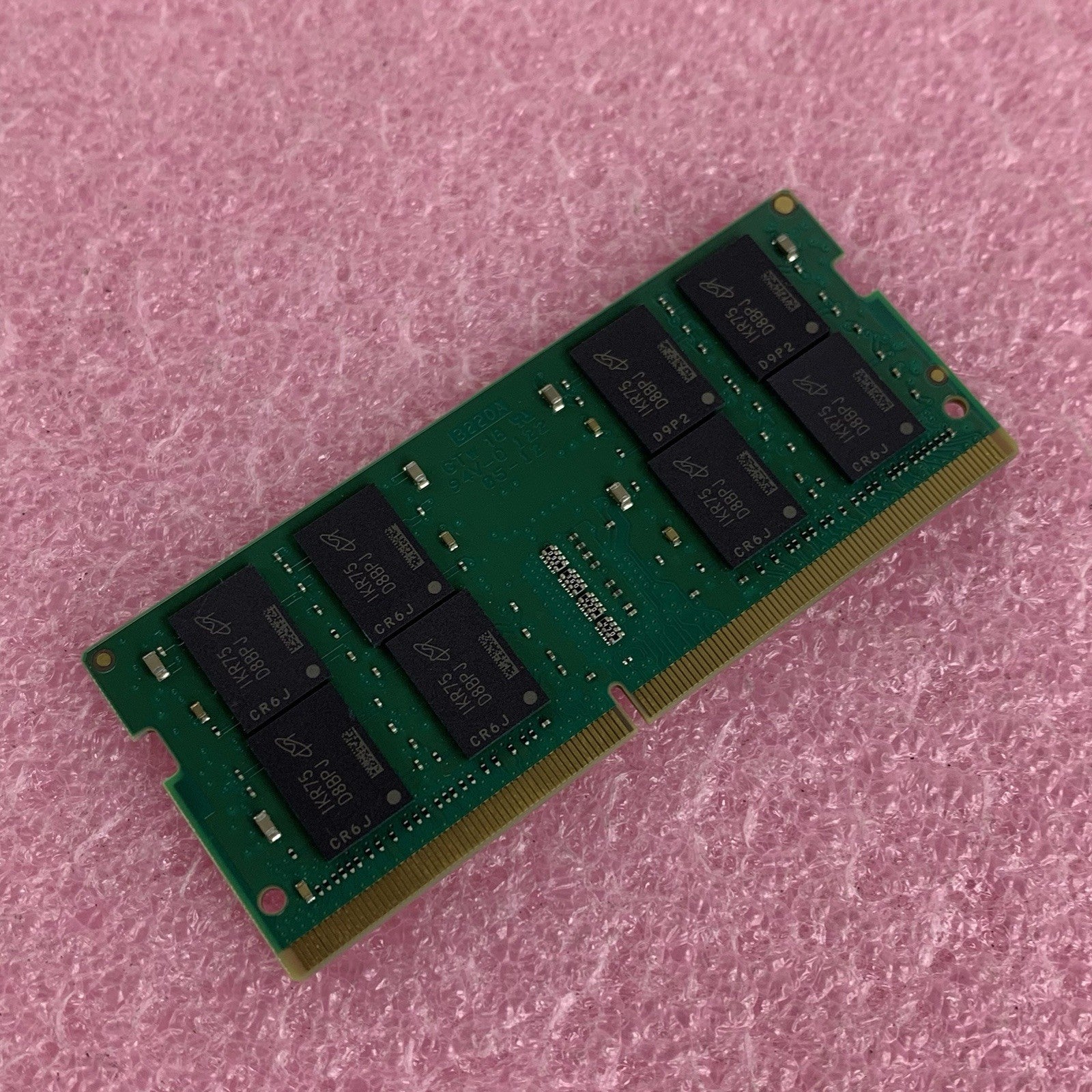 Crucial CT16G4SFRA32A.M16FRS 16 GB DDR4-3200 SODIMM Laptop Memory RAM4
