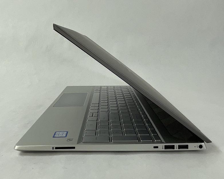HP Pavilion 15-cs2082cl 15.6" i7-8565U 1.80 GHz 8 GB RAM No SSD/OS/AC