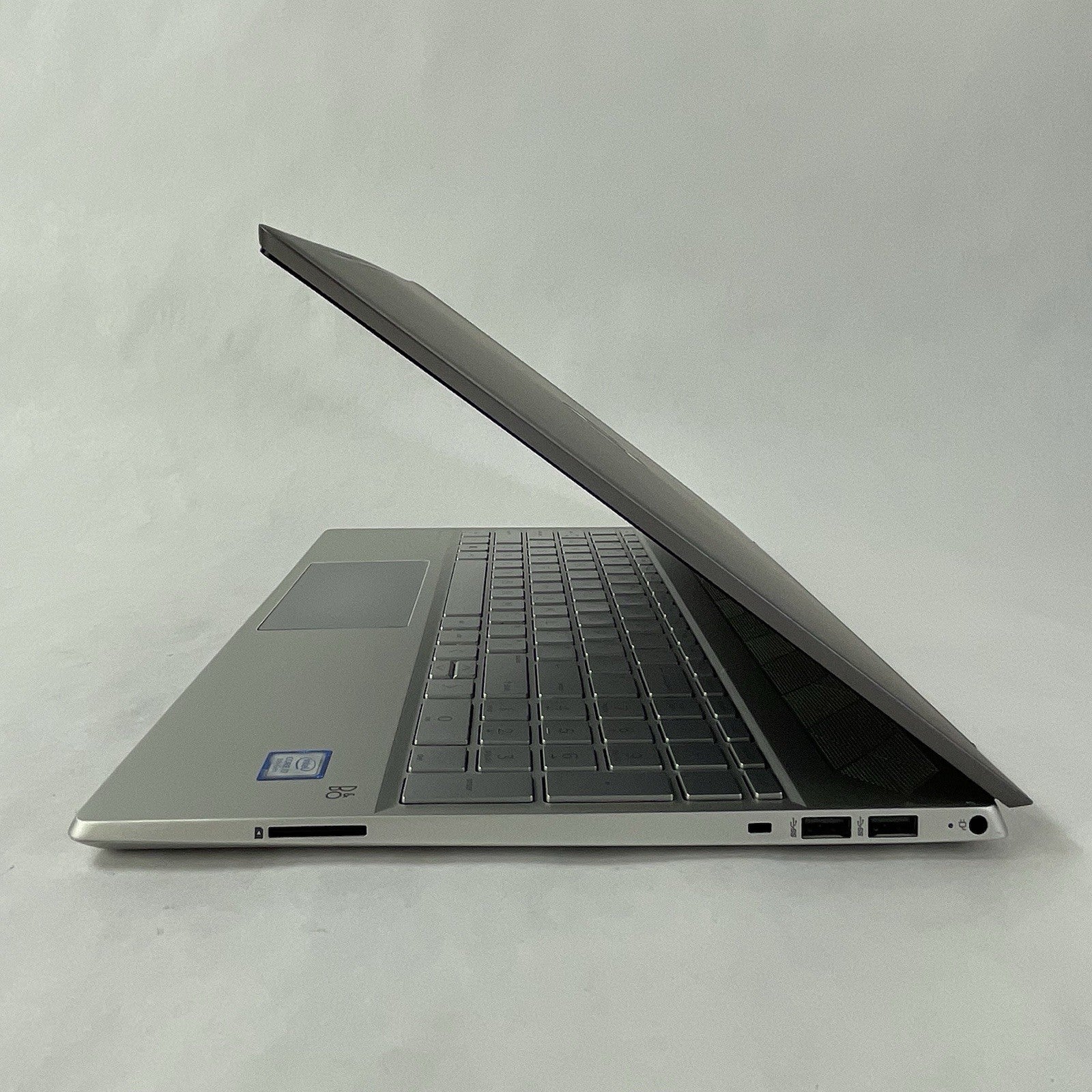HP Pavilion 15-cs2082cl 15.6" i7-8565U 1.80 GHz 8 GB RAM No SSD/OS/AC5