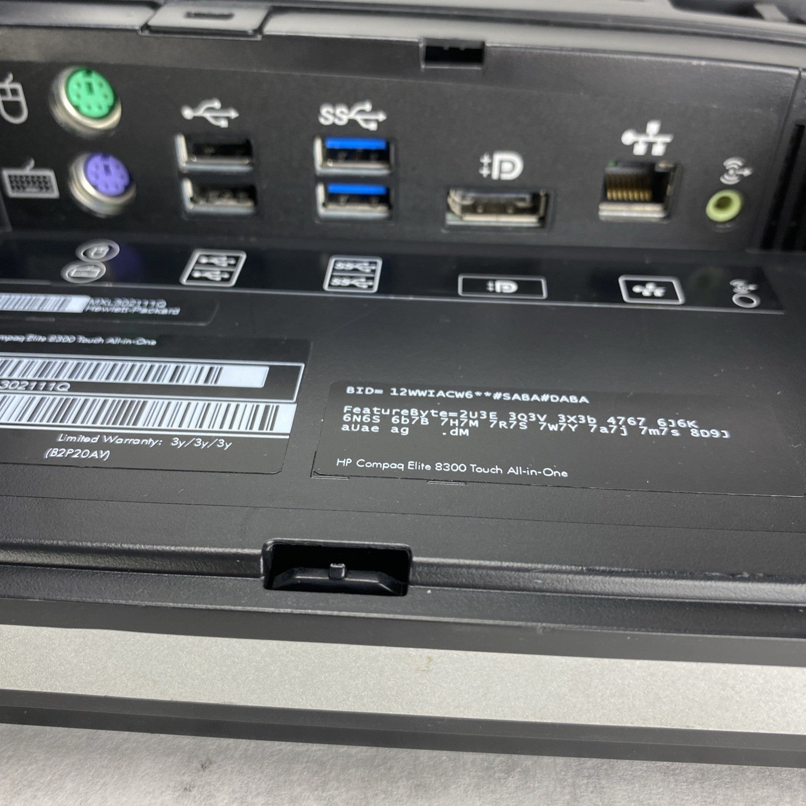 HP Compaq Elite 8300 AIO 23" Touch i5-3470 3.20GHz 4GB RAM DVDRW Stand No HDD OS