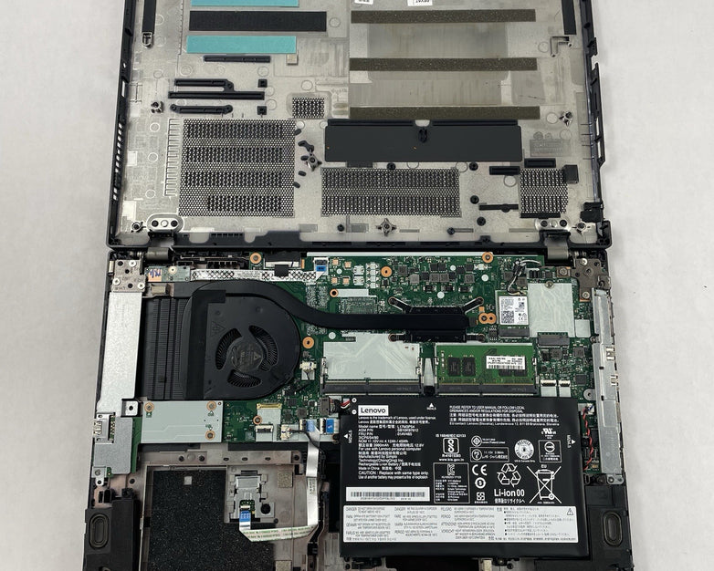 Lenovo ThinkPad L580 15.6" i5-8250U 1.60 GHz 8 GB RAM No SSD/OS/AC - Missing Key