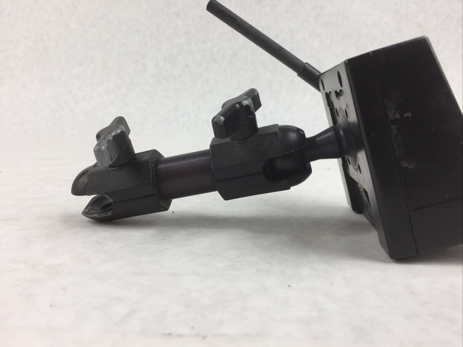 L3 Communications MV-VLP-DS VoiceLink Plus Charger Base W/ Mount (Lot of 5)
