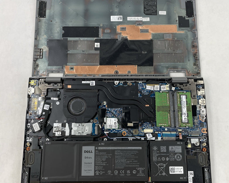 Dell Inspirton 15 5510 15.6" i5-11320H 3.20GHz 8GB RAM No SSD/OS/AC - Bad Bottom