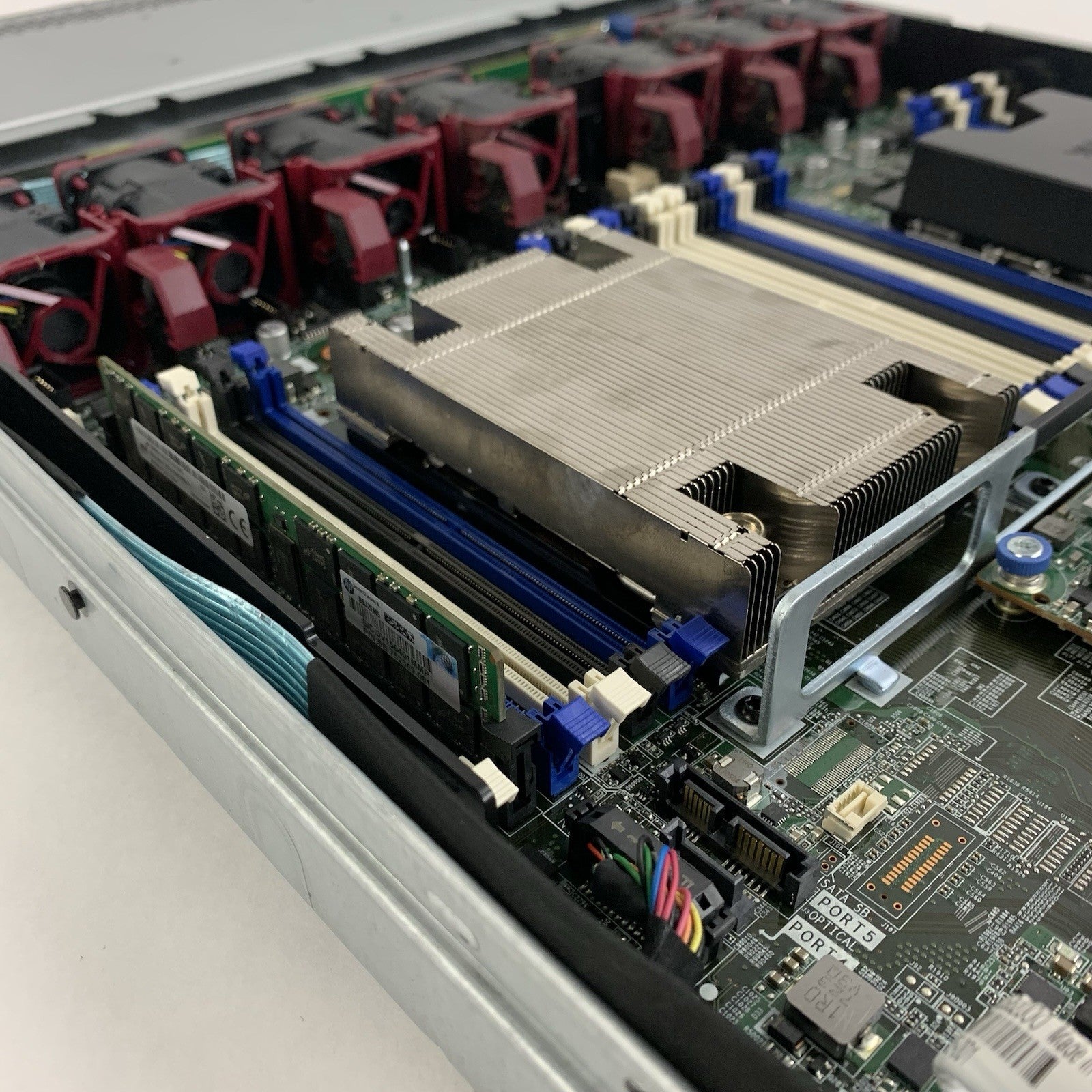 HP ProLiant DL360 Gen9 Server Intel Xeon E5-2620V4 2.1 GHz P440ar No OS No HDD12