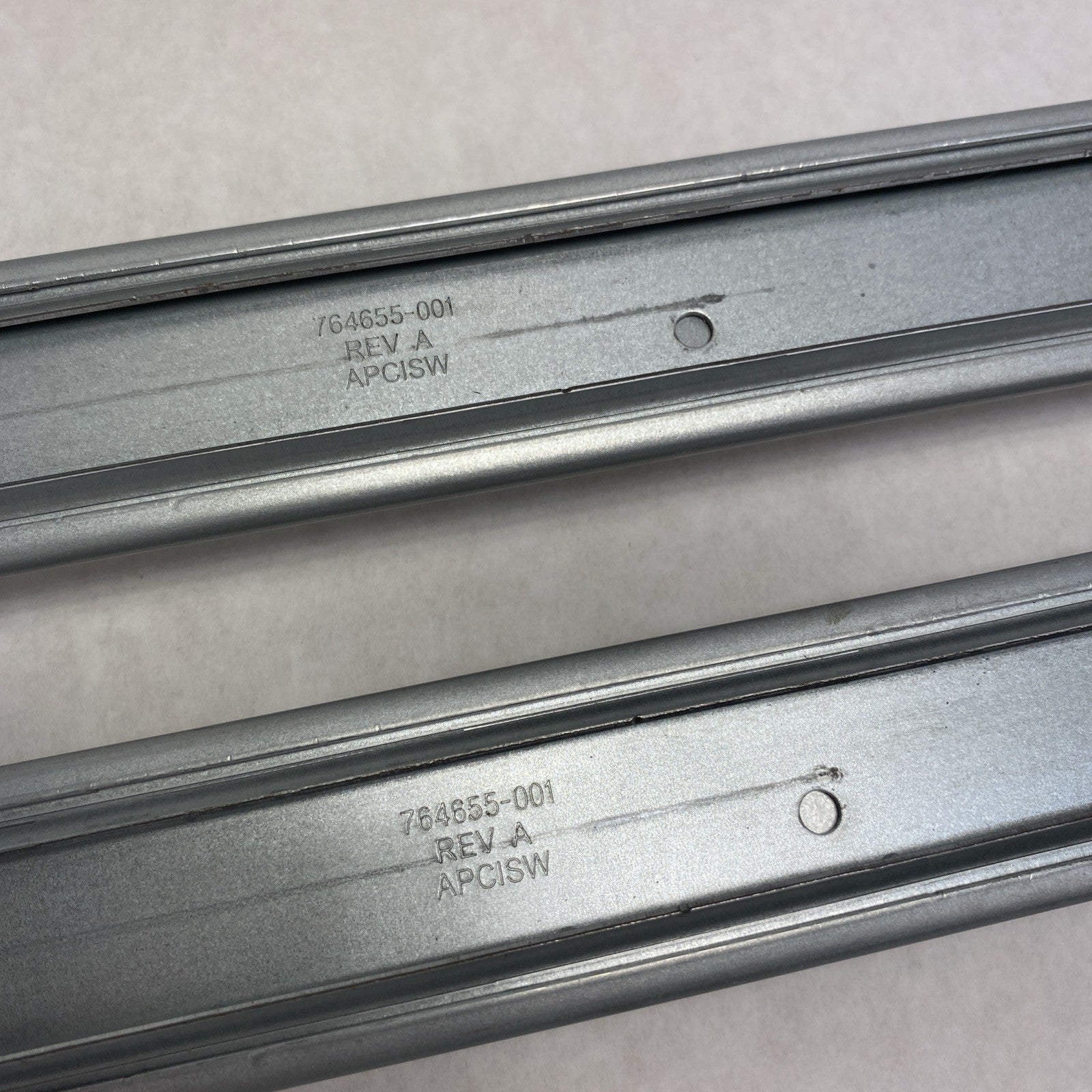 HP 764660-001 / 764654-001 / 764655-001 1U 24" Rail Kit - Left And Right7