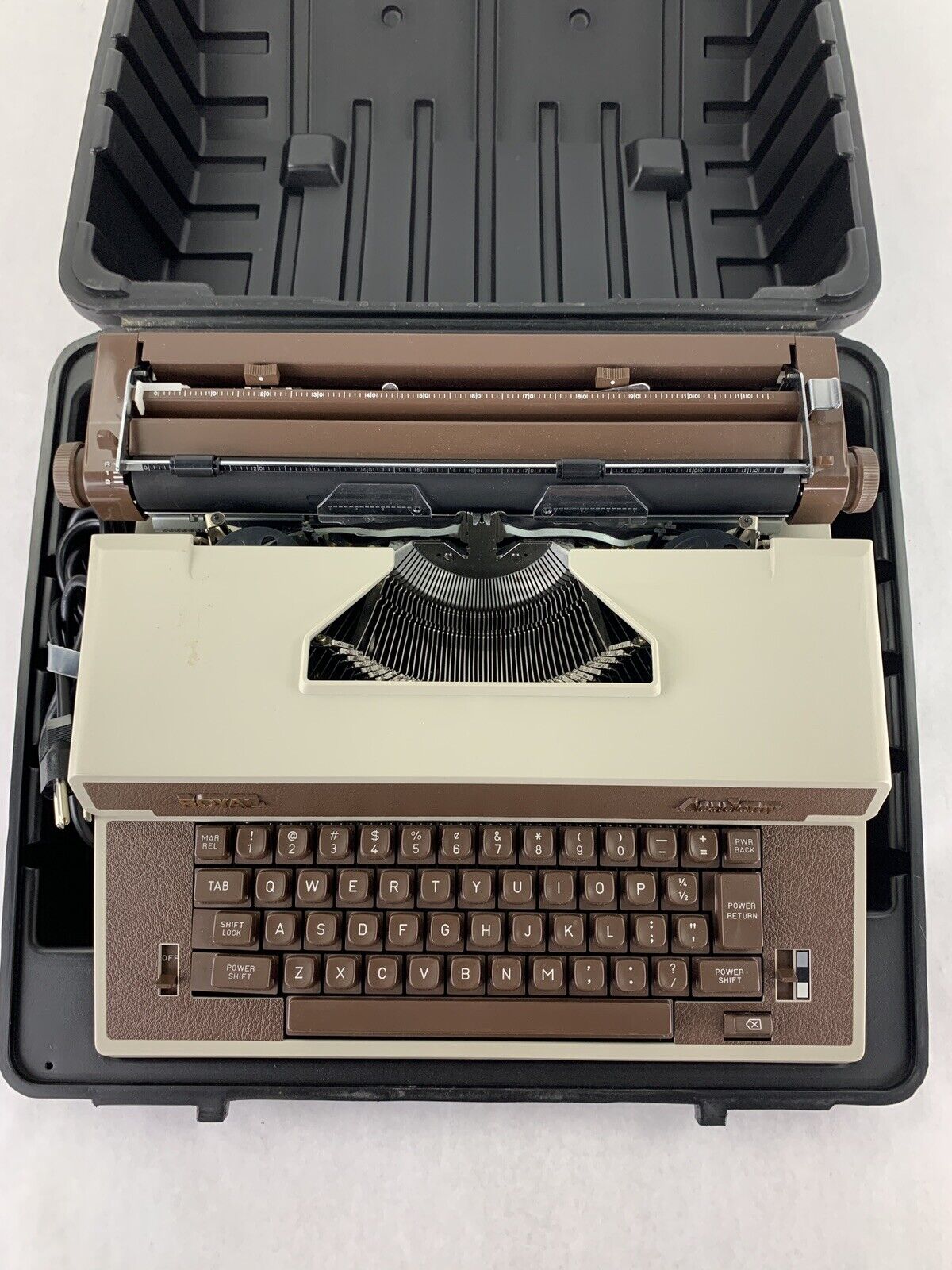 Vintage Royal Business Machines Academy Typewriter in Case Tested