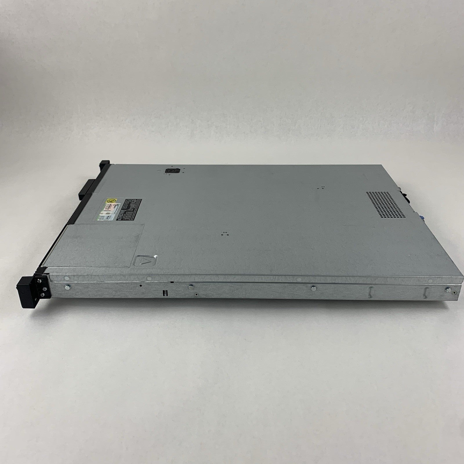 Dell PowerEdge R410 1U Server 2x Xeon E5506 2.13 GHz 2 GB Ram No OS No HDD7