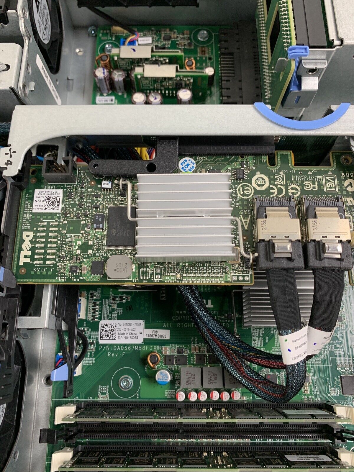 Dell PowerEdge R515 Server 1x AMD Opteron 4122 2.2 GHz 16 GB RAM No HDD No OS
