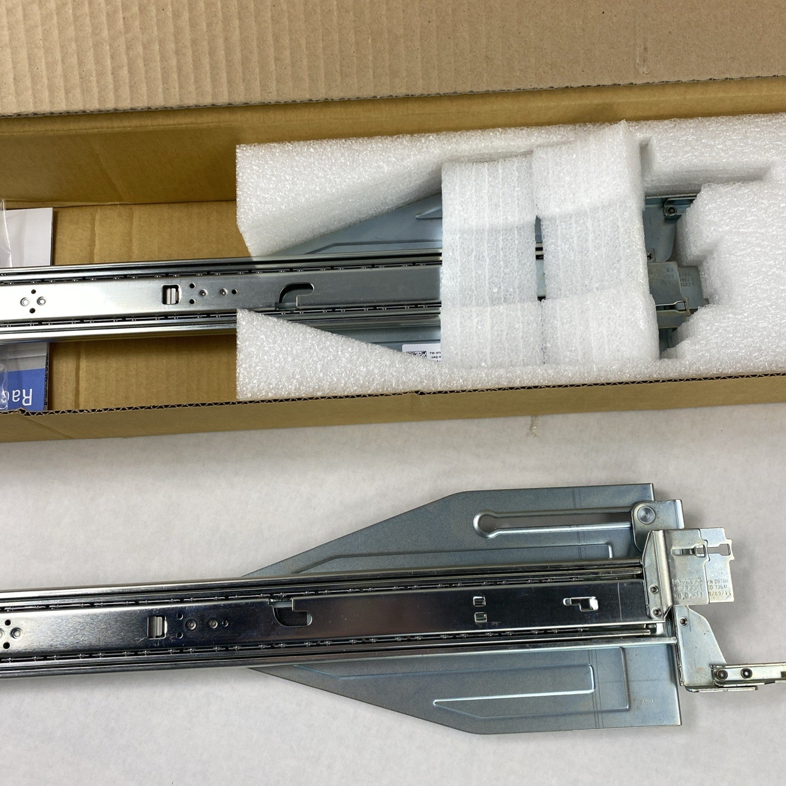 Dell GW588 Sliding ReadyRail Kit