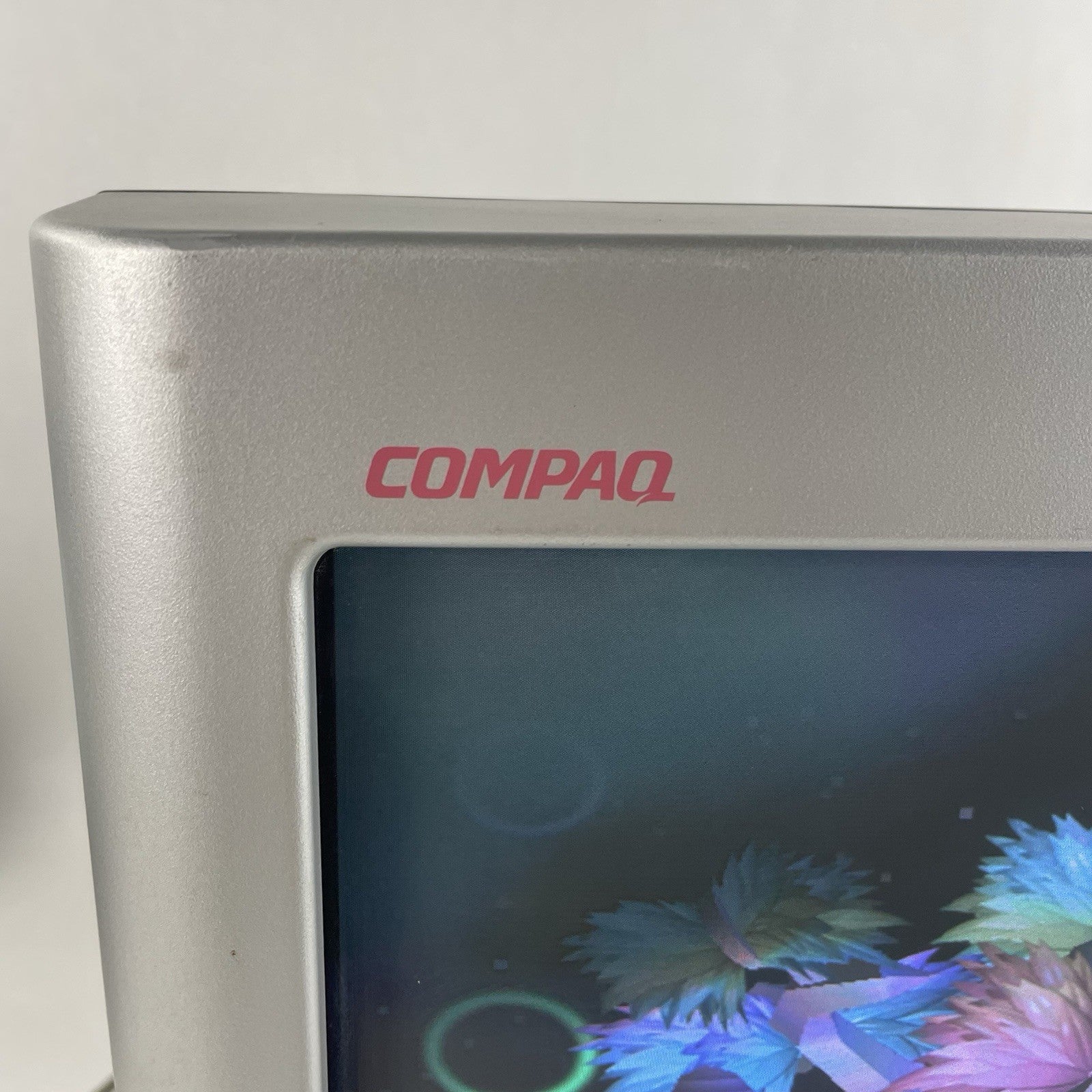 Compaq FS7600 CRT Monitor Tested3