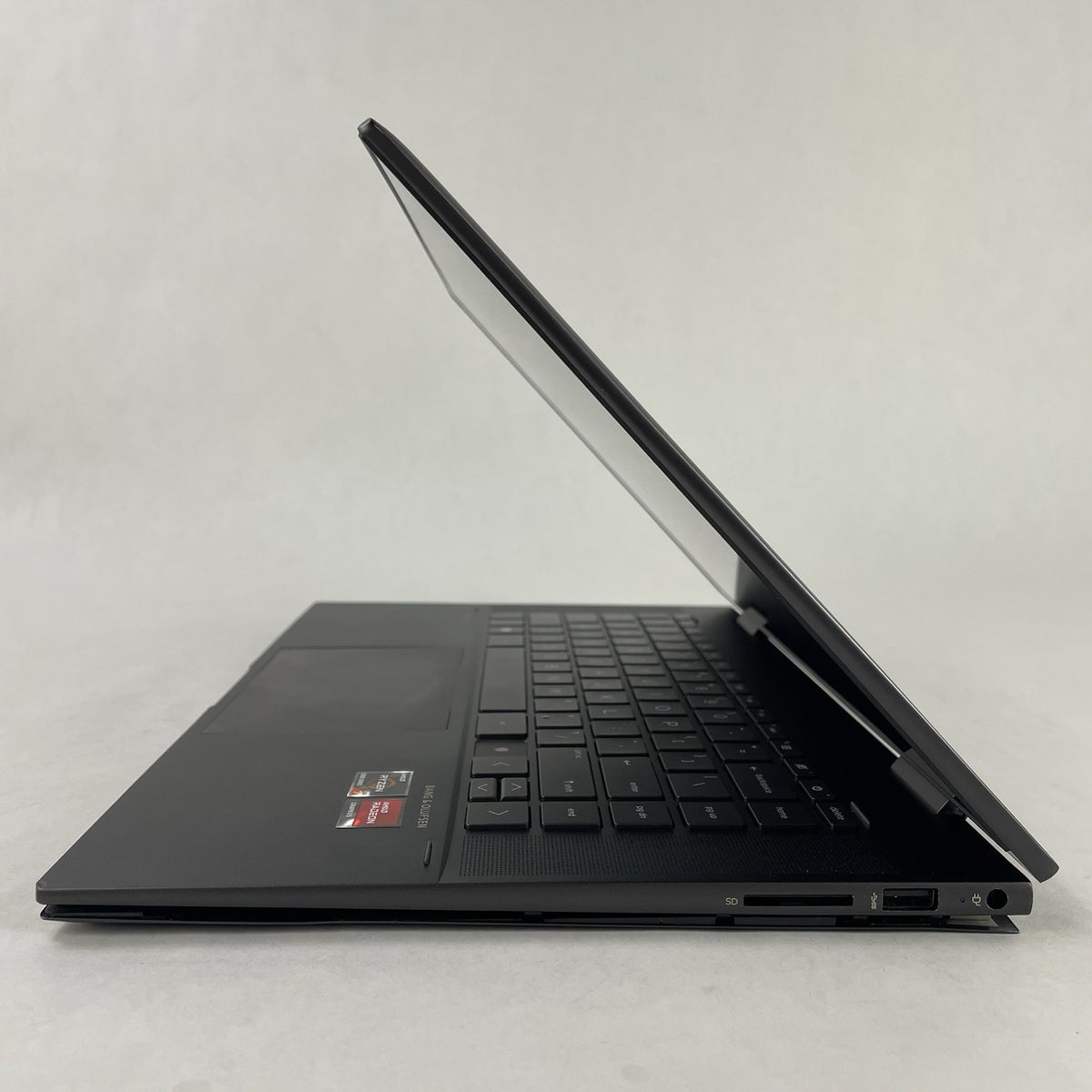 HP Envy x360 15.6" Ryzen 7 5700U 1.80 GHz 16 GB RAM No SSD/OS/AC - Bottom Panel7