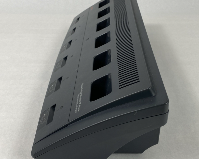 Cisco Unified Wireless IP Phone 7925G Multi-Charger No AC Adapter Untested