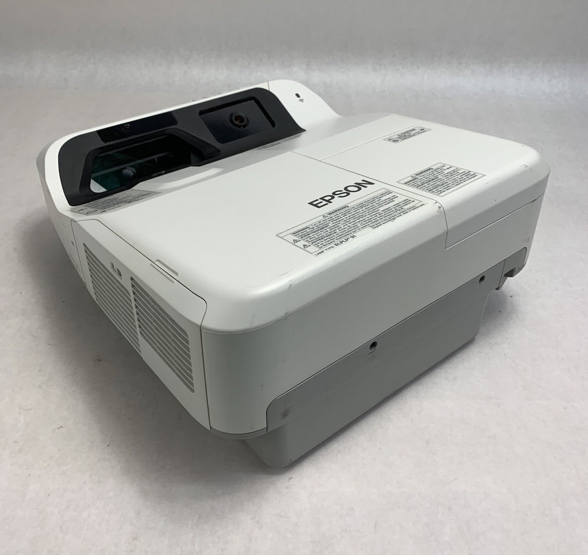 Epson PowerLite 695Wi H740A LCD Lamp Projector 6228 Lamp Hours - No Remote0