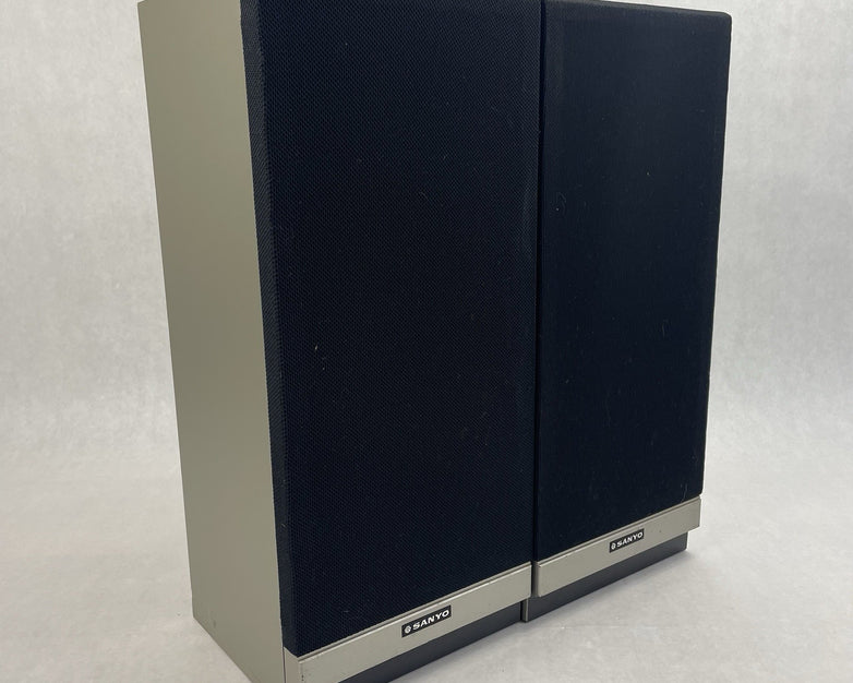Sanyo AVS97 Bookshelf Speakers Tested