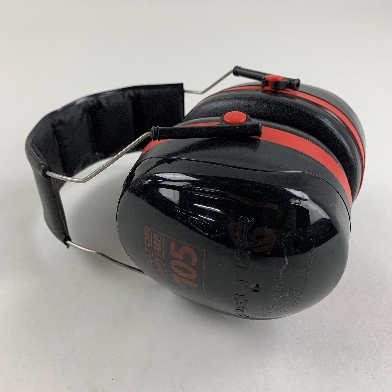 Peltor Optime 101 3M Ear Muffs Black/Red Hearing Conservation Lot of 4x