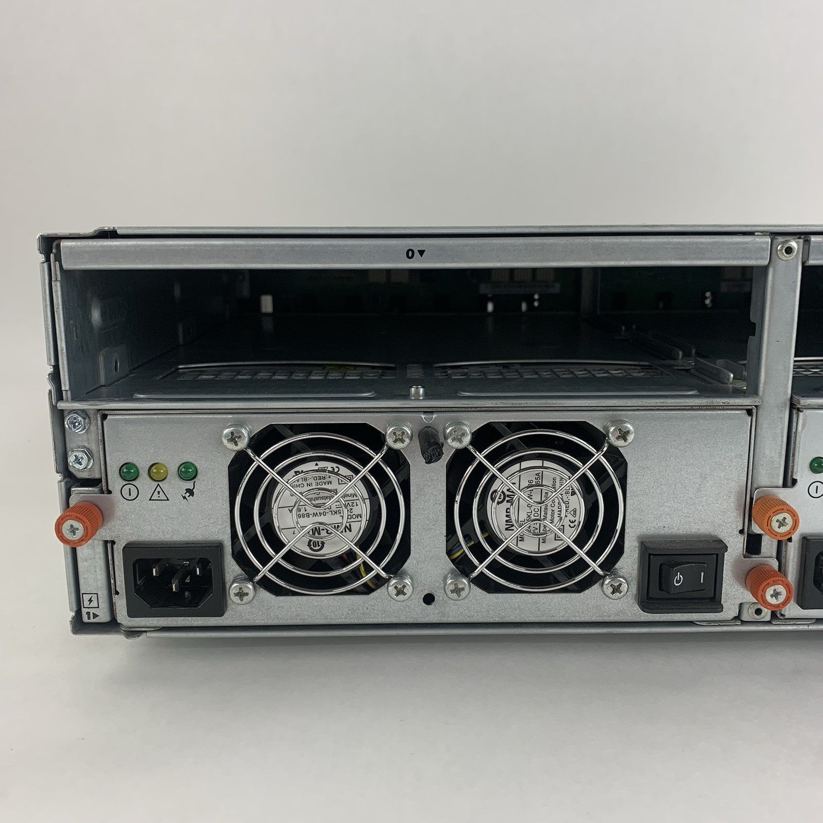 Dell PowerVault MD3000i AMP01 Storage Array 4x Cad 2x PSUs No HDDs/Controllers11