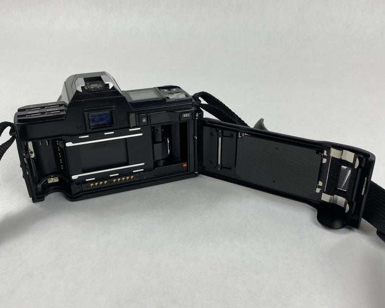Minolta Maxxum 7000 AF SLR 35mm Film Camera With Extra Lens and Flash Attachment