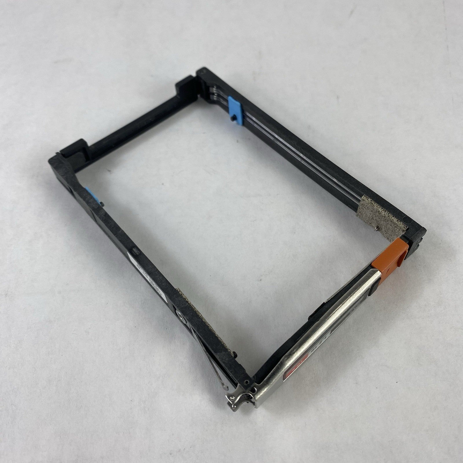 EMC 100-564-417 Protech 2.5" Caddy (Lot of 25)6