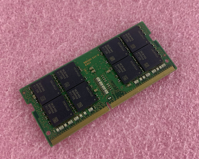 Samsung M471A4G43AB1-CWE 32 GB DDR4 SO-DIMM PC4-3200AA 260-Pin Non-ECC RAM