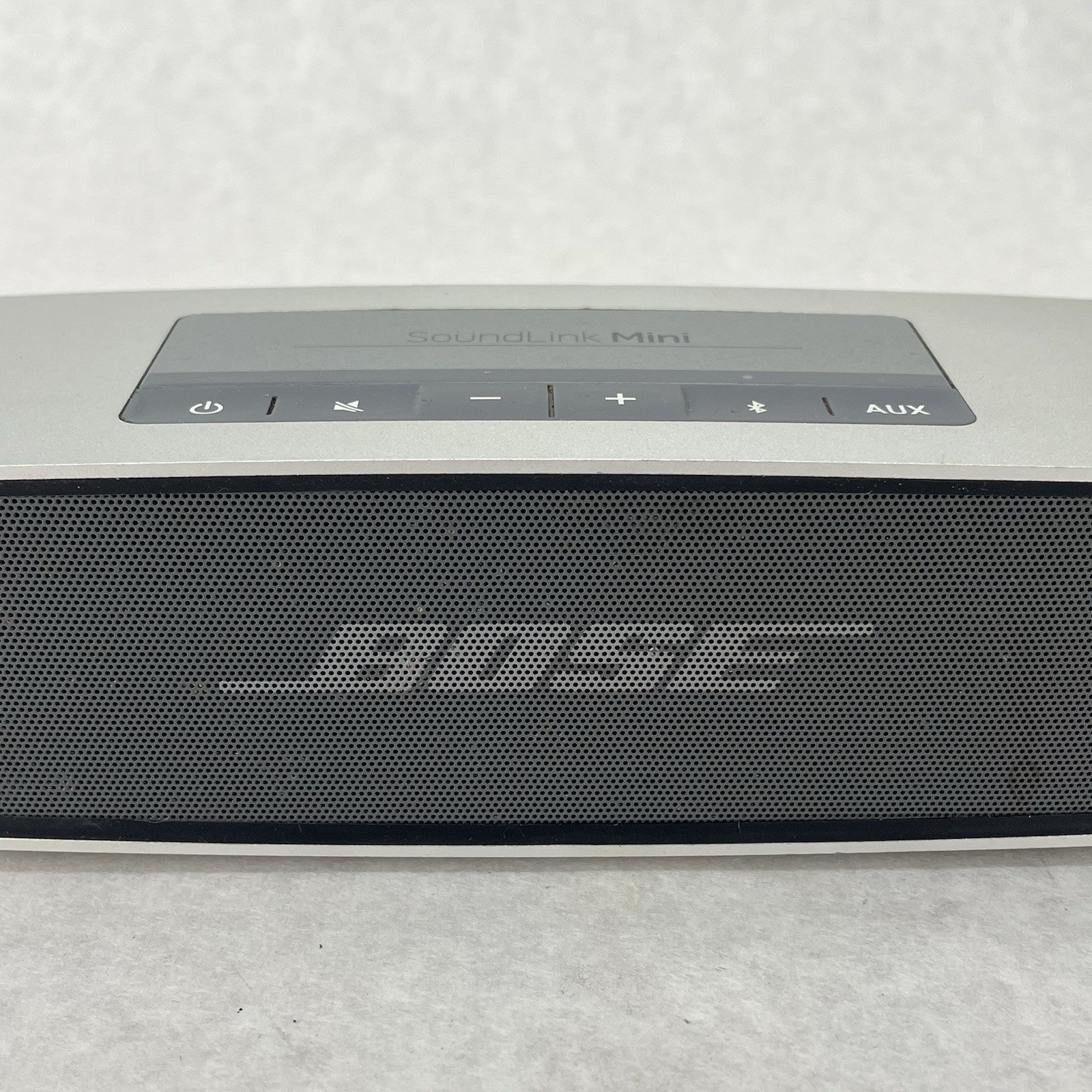 Bose SoundLink Mini Portable Bluetooth Speaker Silver 413295 No Power Cord2
