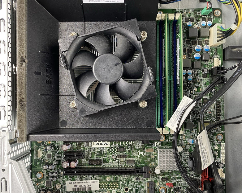 Lenovo ThinkCentre M900 SFF Intel Core i5-6500 3.2GHz 8GB RAM No HDD No OS