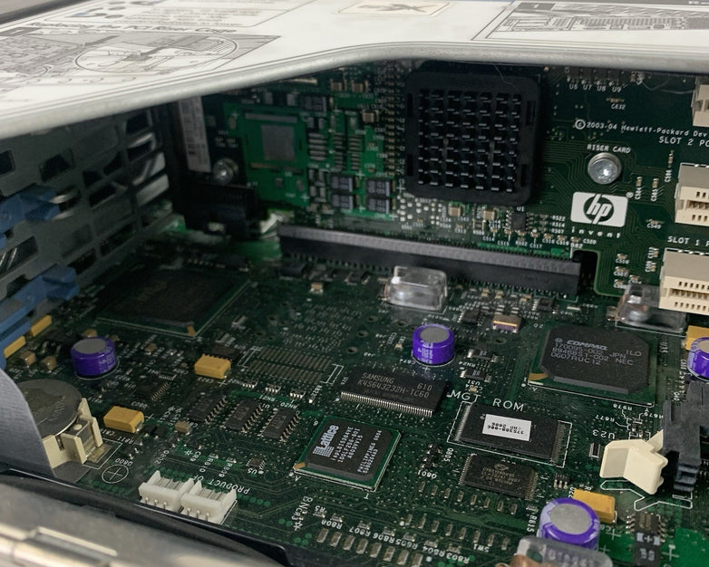 HP ProLiant DL380 G4 Server 2x Xeon 2 GB Ram No OS No HDD