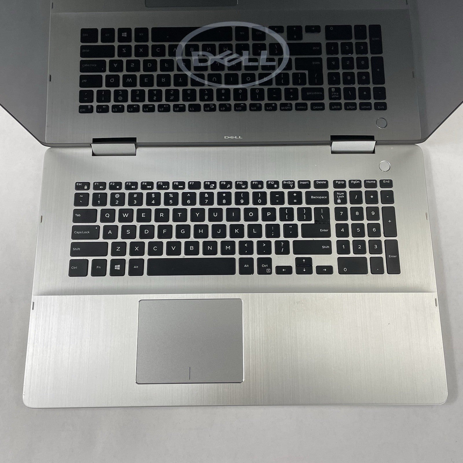 Dell Inspiron 7786 17.3" i7-8565U 1.80 GHz 8 GB RAM No SSD/OS/AC NVDIA MX2502