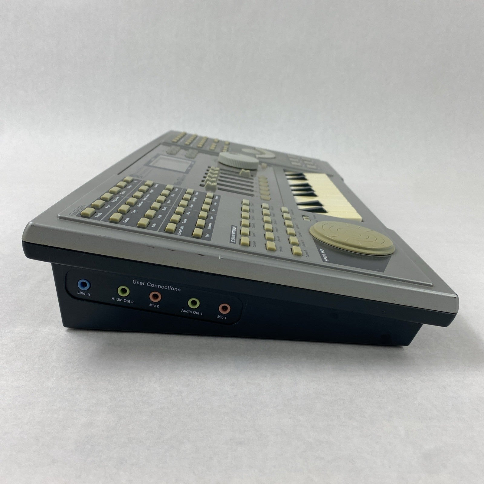 Oregon Scientific Wav DJ VM-108 Musical Sound Generator Synthesizer