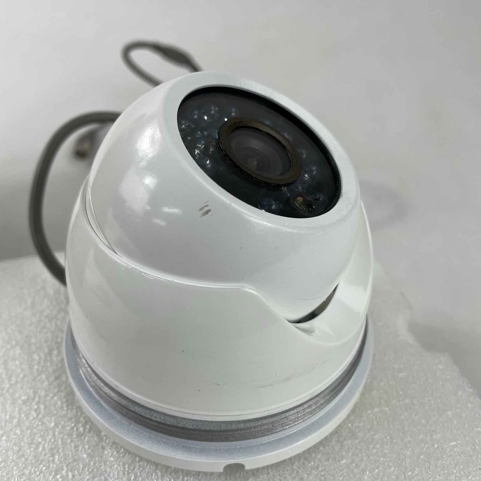 CMIP1042W-28MA IP 4MP 2.8mm Fixed Lens Built-in Mic Turret Camera White Untested