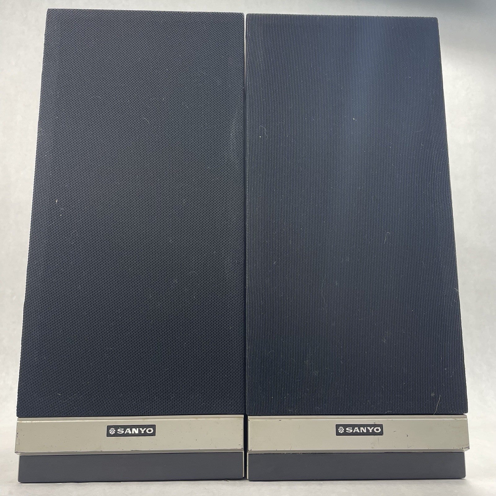 Sanyo AVS97 Bookshelf Speakers Tested