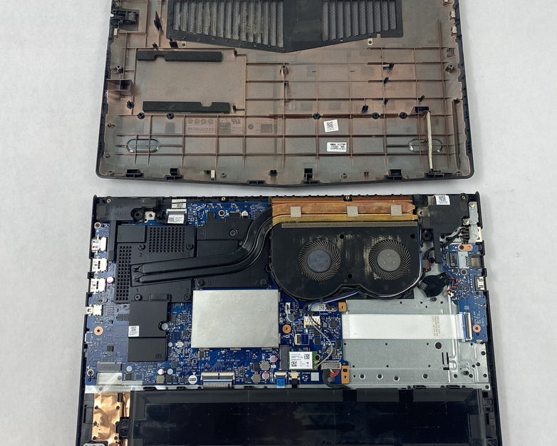 Lenovo Legion Y520-15IKBM 15.6" i7-7700HQ 2.80GHz 16GB RAM RTX 1060 No SSD/OS/AC