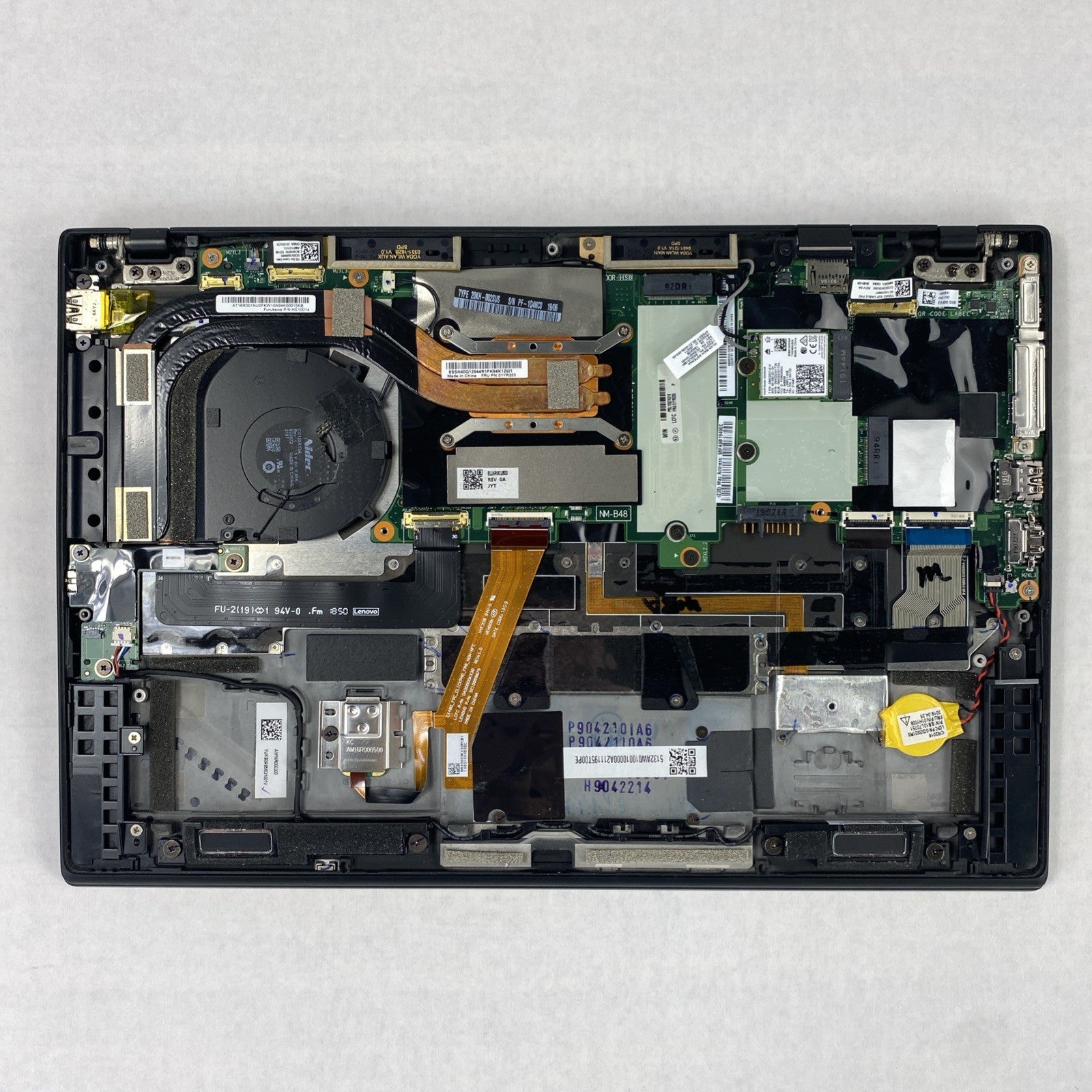 Lenovo ThinkPad X1 Carbon 6th Gen i5-8250U 1.6GHz 8GB RAM 14" No Batt. No HDD/OS