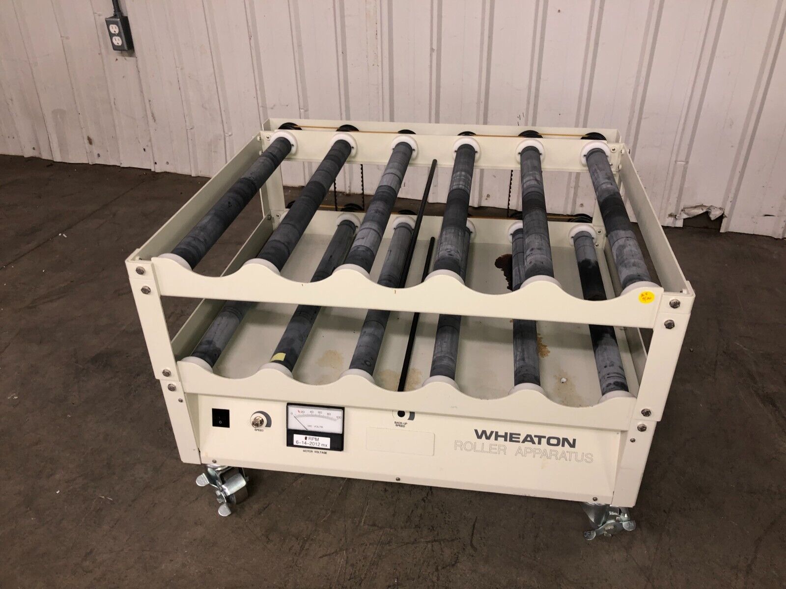 Wheaton Science Products 2 Deck Roller Apparatus 348961-A, Power Rolling System