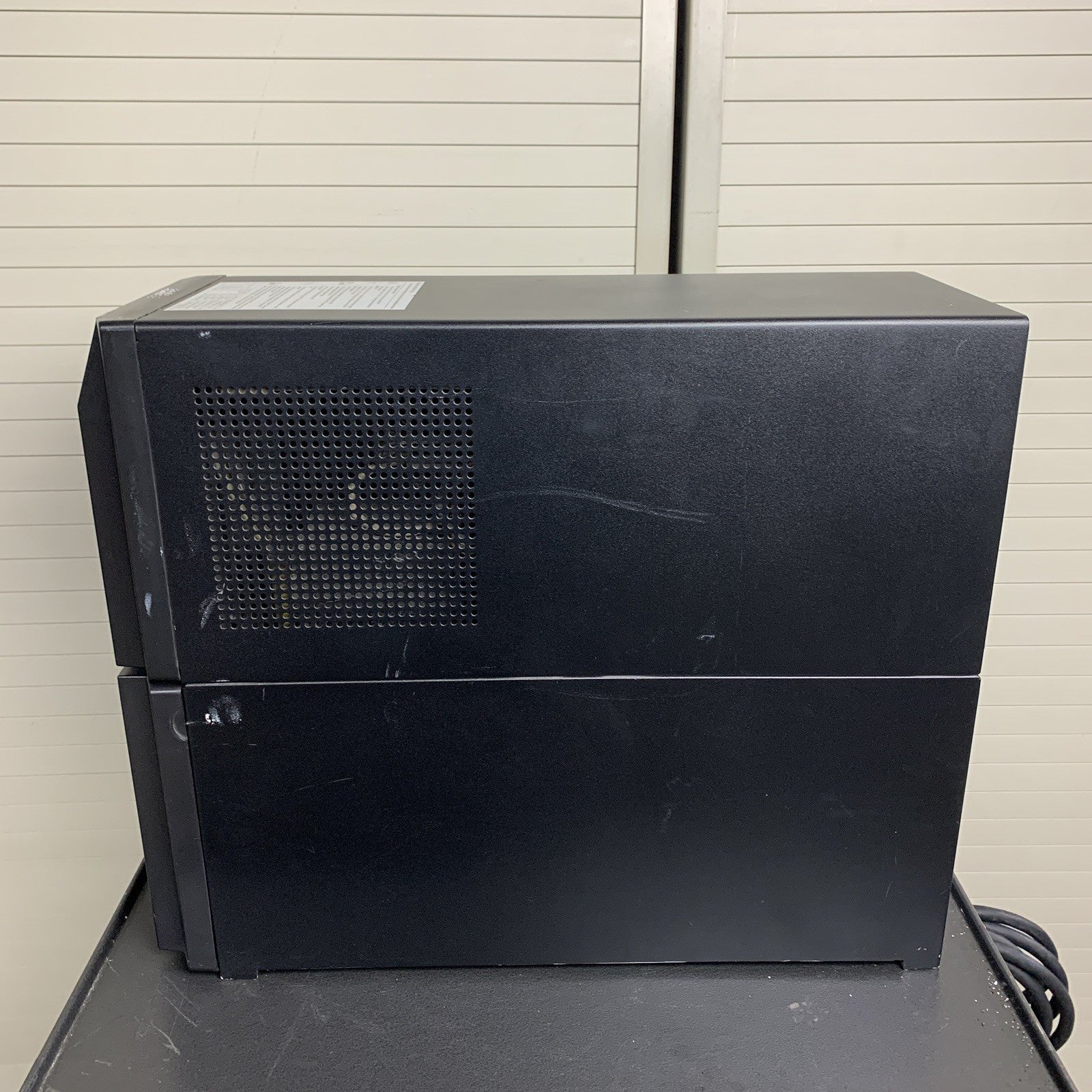APC SUA2200 Smart-UPS 2200 UPS Tower Tested No Batteries w/ Cord