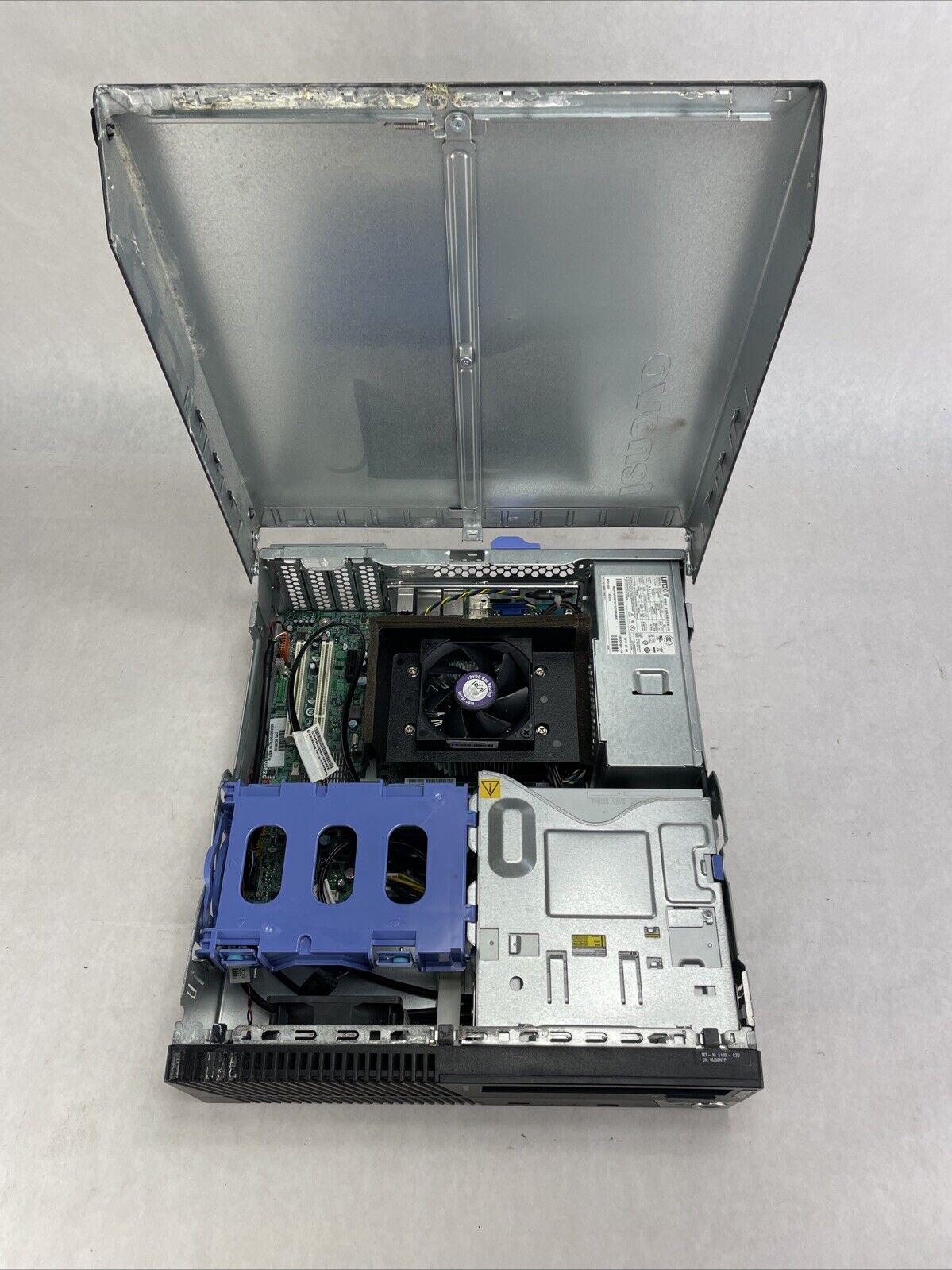 Lenovo ThinkCentre M78 DT AMD A6-5400B 3.6GHz 8GB RAM No HDD No OS