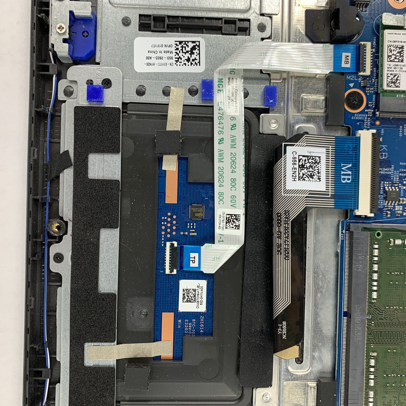 Dell Latitude 3300 13.3" i5-8250u 1.6 GHz 8 GB Ram NO OS No HDD No Batt No AC