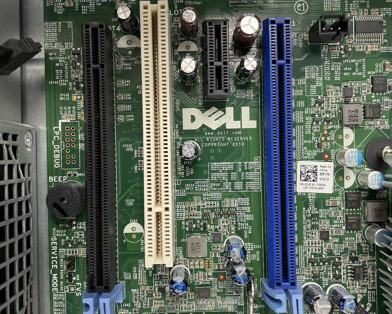 Dell OptiPlex 790 DT Intel Core i5-2500 3.30 GHz 4 GB RAM No HDD No OS