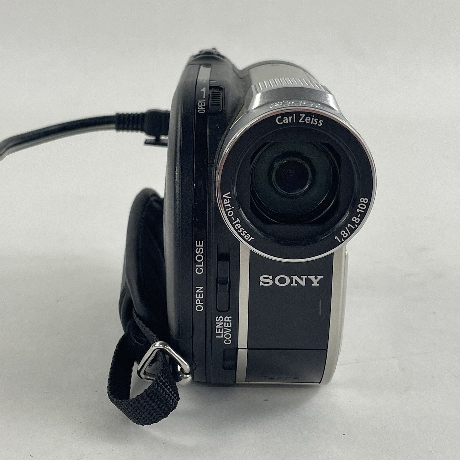 Sony Handycam DCR-DVD650 Camera ONLY Tested & Reset No Power Cord/Battery5
