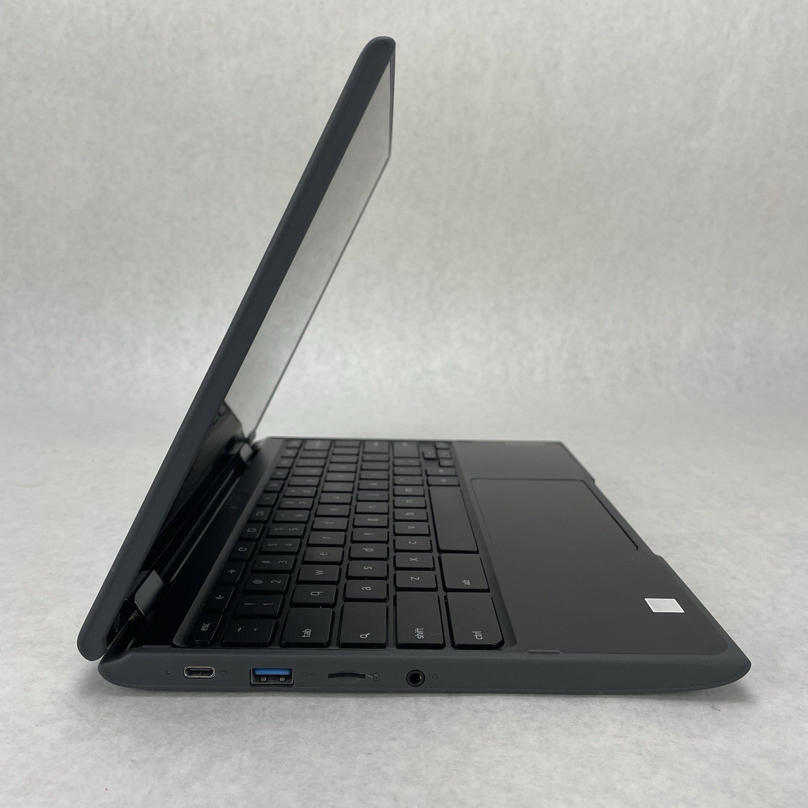 Lenovo 300e ChromeBook 2nd Gen 81MB 11.6" Celeron N4020 1.10 GHz 4 GB RAM 16 GB3